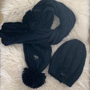 Abercrombie &Fitch scarf and hat set